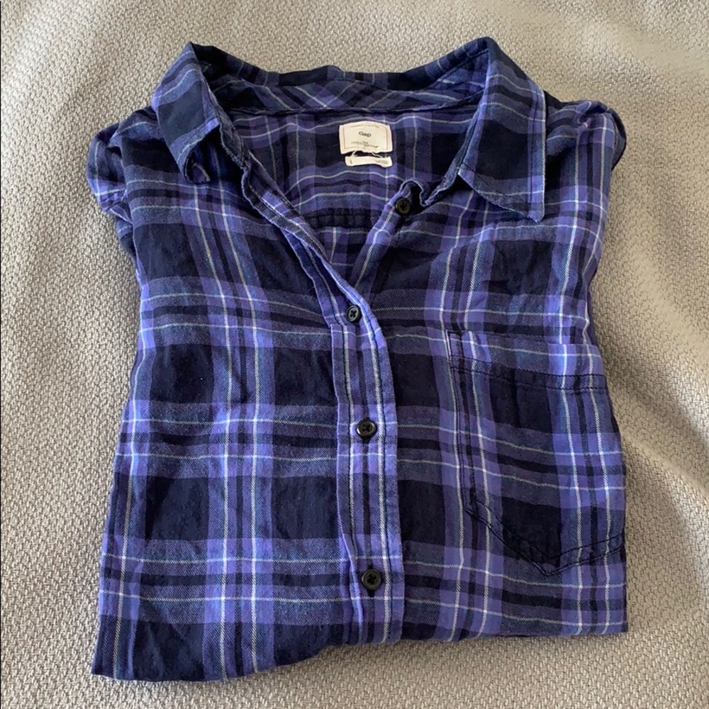Gap flannel fitted boyfriend button up